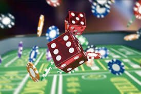 Live Betting interface showing game information and match streams